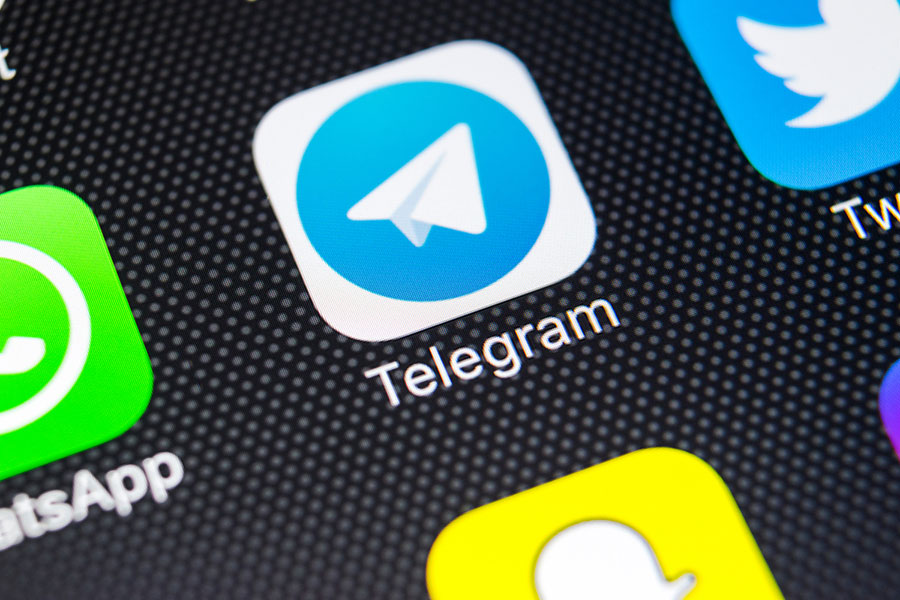 هنگام استفاده از ربات‌های تلگرامی احتیاط کنید - When using telegram robots Be careful