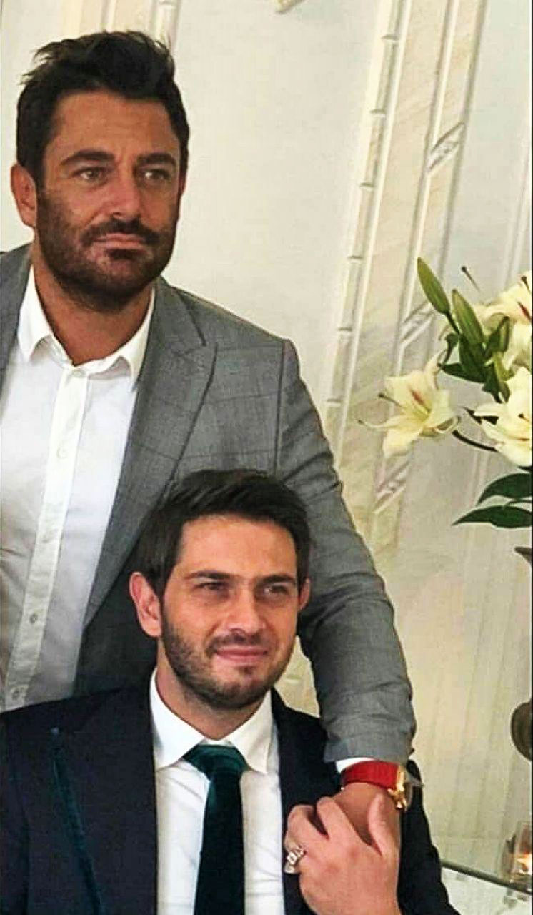 رضاگلزار در مراسم عقد برادرش بردیا