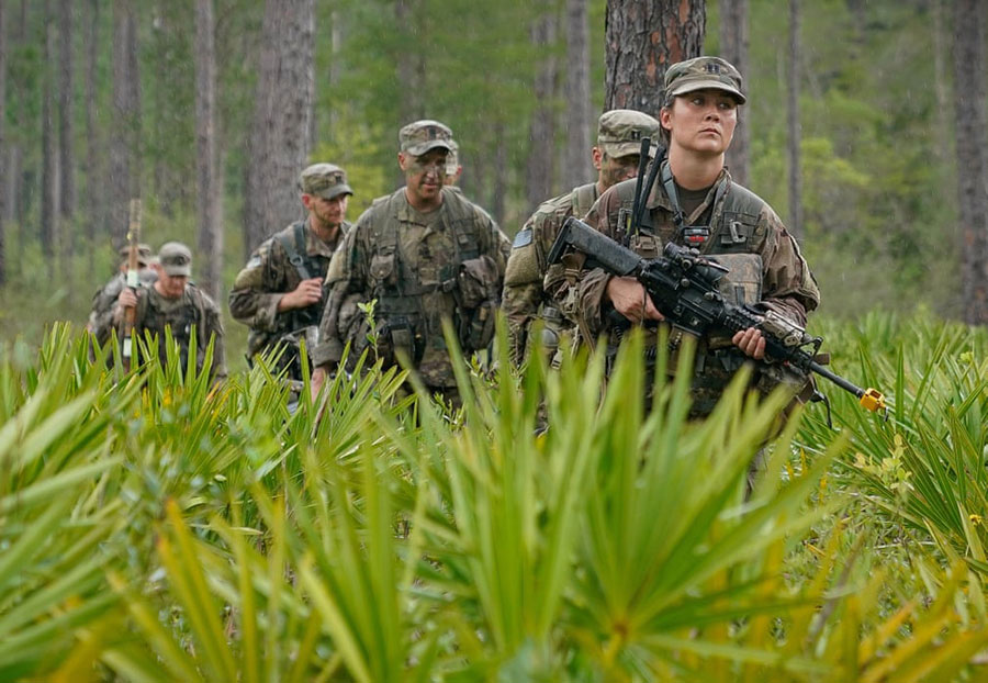 رزمایش گروهی از نیروهای ارتش آمریکا در ایالت فلوریدا