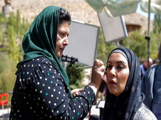 گفتگو با زیبا بروفه : به هر قیمتی بازی نمی کنم