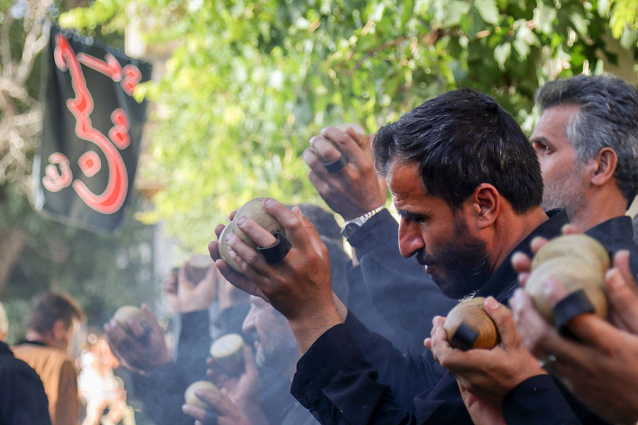 آئین چغچغهزنی در روستای انجدان آئین چغچغهزنی در روستای انجدان