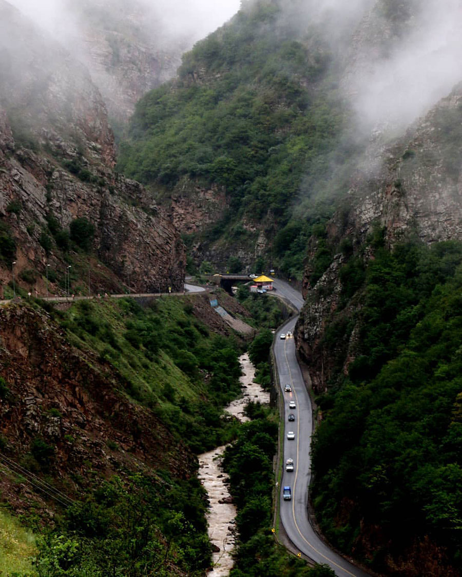 نمایی زیبا از طبیعت بکر جاده چالوس نمایی زیبا از طبیعت بکر جاده چالوس