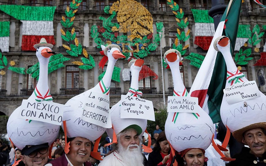 جشن دویست و نهمین سالگرد استقلال مکزیک از اسپانیا در پایتخت مکزیک