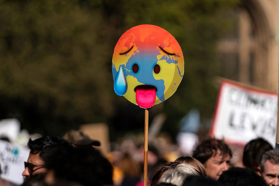 تظاهرات جهانی بزرگ مقابله با پیامدهای تغییرات اقلیمی در 150 کشور جهان ، لندن