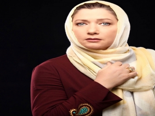 گفتگوی ویژه با فریبا متخصص : به عشق نابینایان در رادیو اجرا می کنم