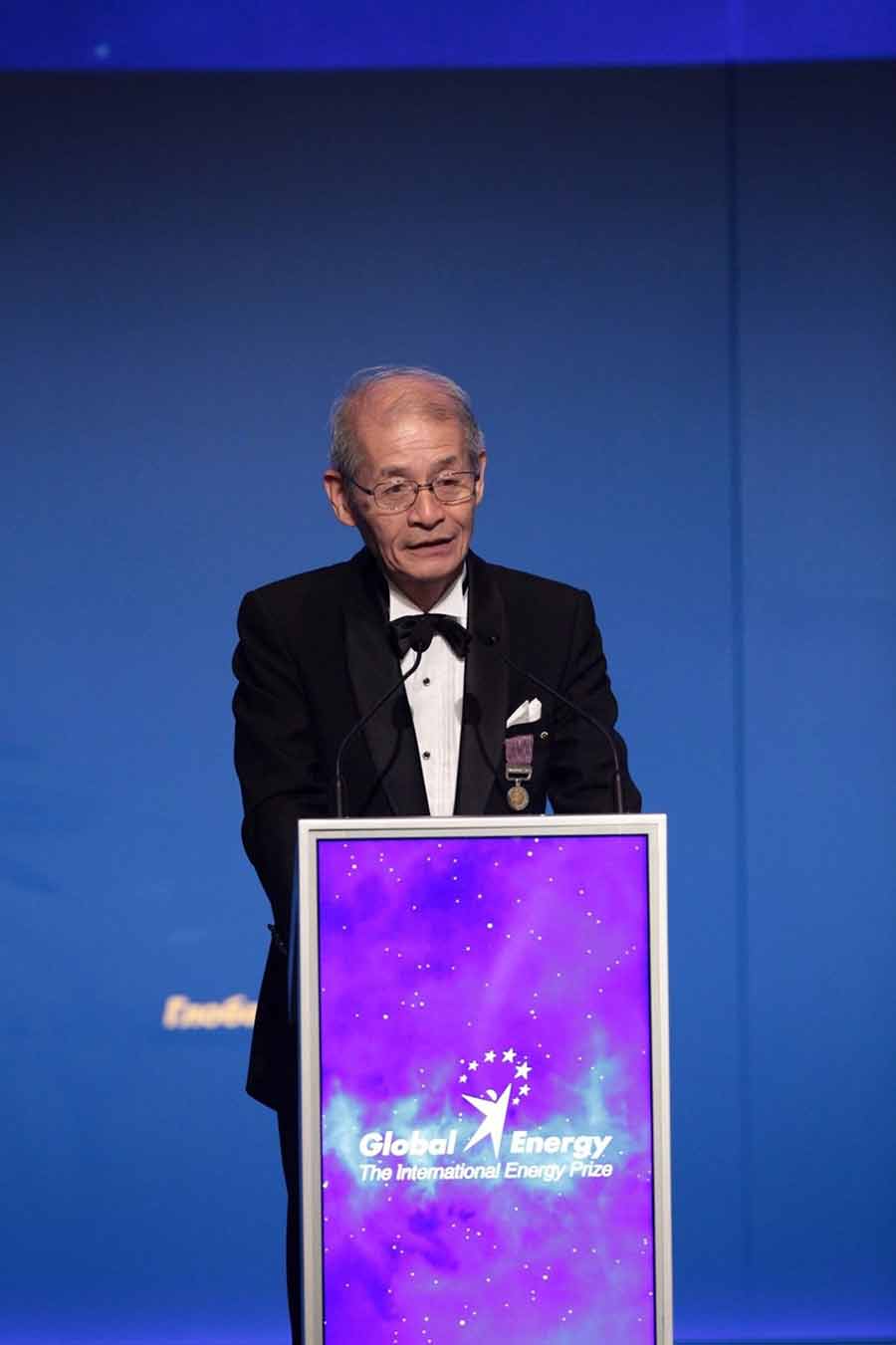 زندگی نامه آکیرا یوشینو، برنده ژاپنی جایزه نوبل شیمی 2019