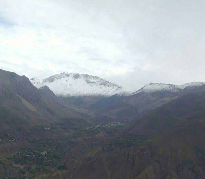 تصویری از بارش نخستین برف پاییزی در ارتفاعات روستای نوا آمل
