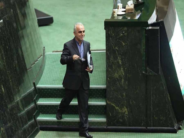 سوال از وزیر اقتصاد و دارایی به فردا موکول شد سوال از وزیر اقتصاد و دارایی به فردا موکول شد