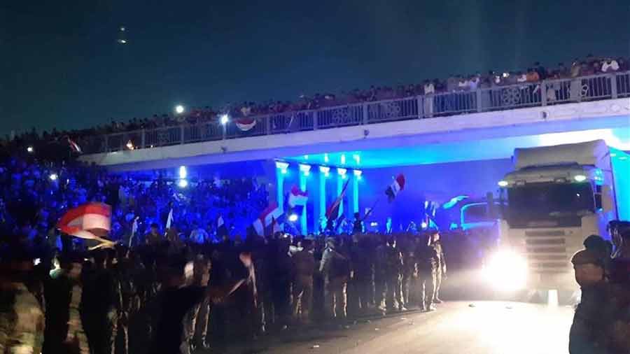 تظاهرات عراق باعث تعطیلی مدارس و ادارات شد - Iraqi demonstrations closed schools and offices تظاهرات عراق باعث تعطیلی مدارس و ادارات شد - Iraqi demonstrations closed schools and offices