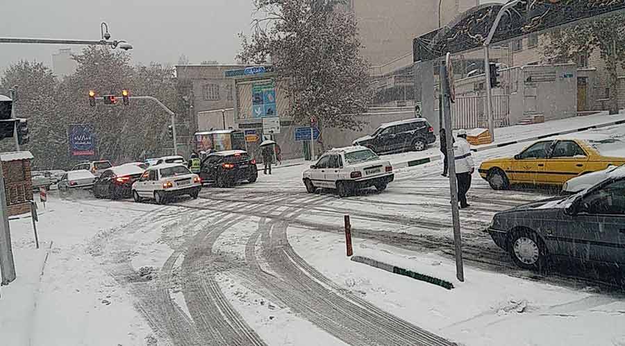 مدارس مناطق 1 تا 3 و 22 تهران در نوبت عصر تعطیل شد - Schools in districts 1 to 3 and 22 in Tehran were closed in the afternoon
