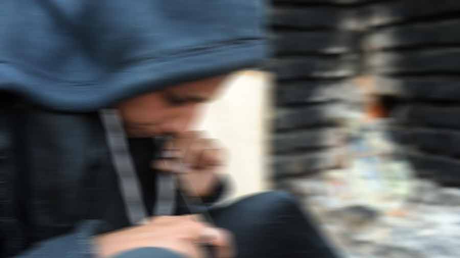 چرا زنان سریعتر و زودتر از مردان وابسته مواد مخدر میشوند؟ - Why do women become addicted to drugs faster than men چرا زنان سریعتر و زودتر از مردان وابسته مواد مخدر میشوند؟ - Why do women become addicted to drugs faster than men