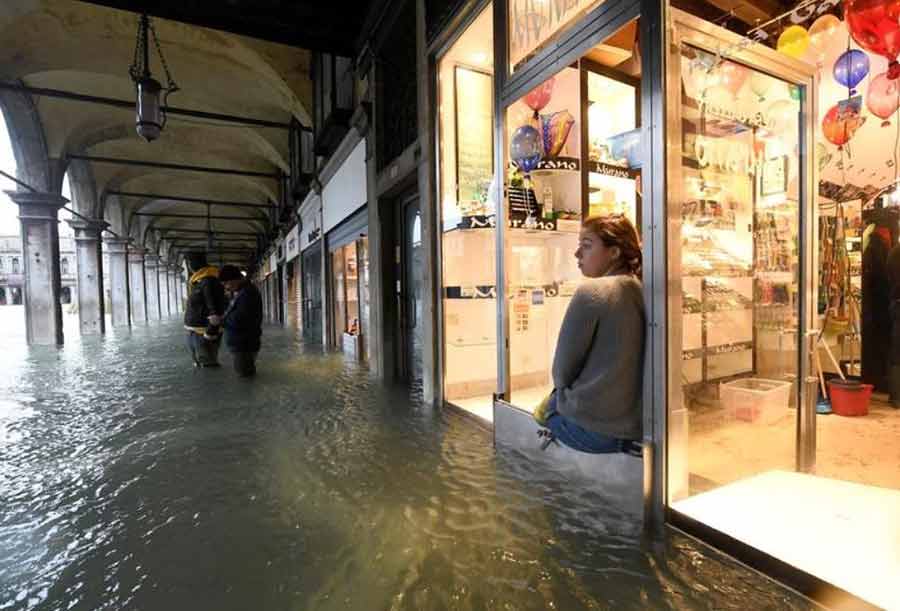 بالا آمدن بی‌سابقه سطح آب در شهر ونیز ایتالیا