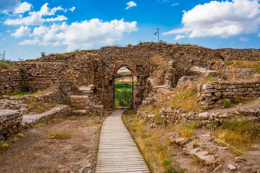 تخت سلیمان نام یک بخش در استان آذربایجان غربی است که در گذشتهٔ نزدیک، «نصرتآباد» و در گذشتهٔ دور «گَنجَک» نامیده شدهاست تخت سلیمان نام یک بخش در استان آذربایجان غربی است که در گذشتهٔ نزدیک، «نصرتآباد» و در گذشتهٔ دور «گَنجَک» نامیده شدهاست