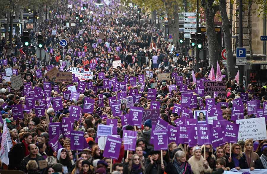 تظاهرات علیه خشونت ضد زنان در پاریس