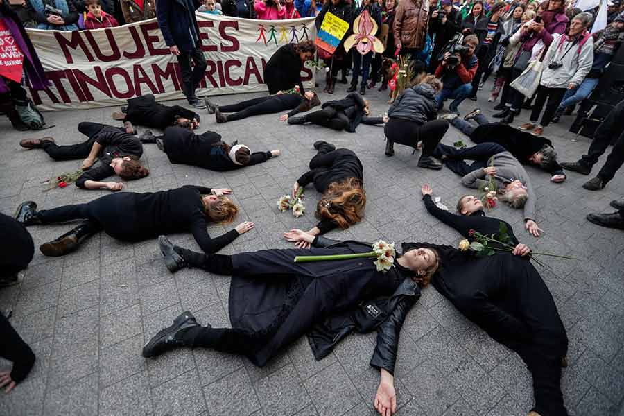 گردهمایی منع خشونت علیه زنان در شهر بروکسل بلژیک