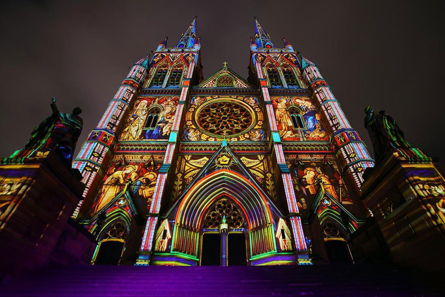 نورپردازی کلیسای جامع سنت ماری در سیدنی