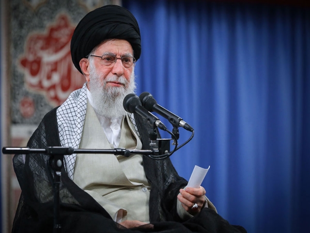 آغاز سخنرانی فرمانده کل قوا پس از عملیات انتقام سخت سپاه آغاز سخنرانی فرمانده کل قوا پس از عملیات انتقام سخت سپاه