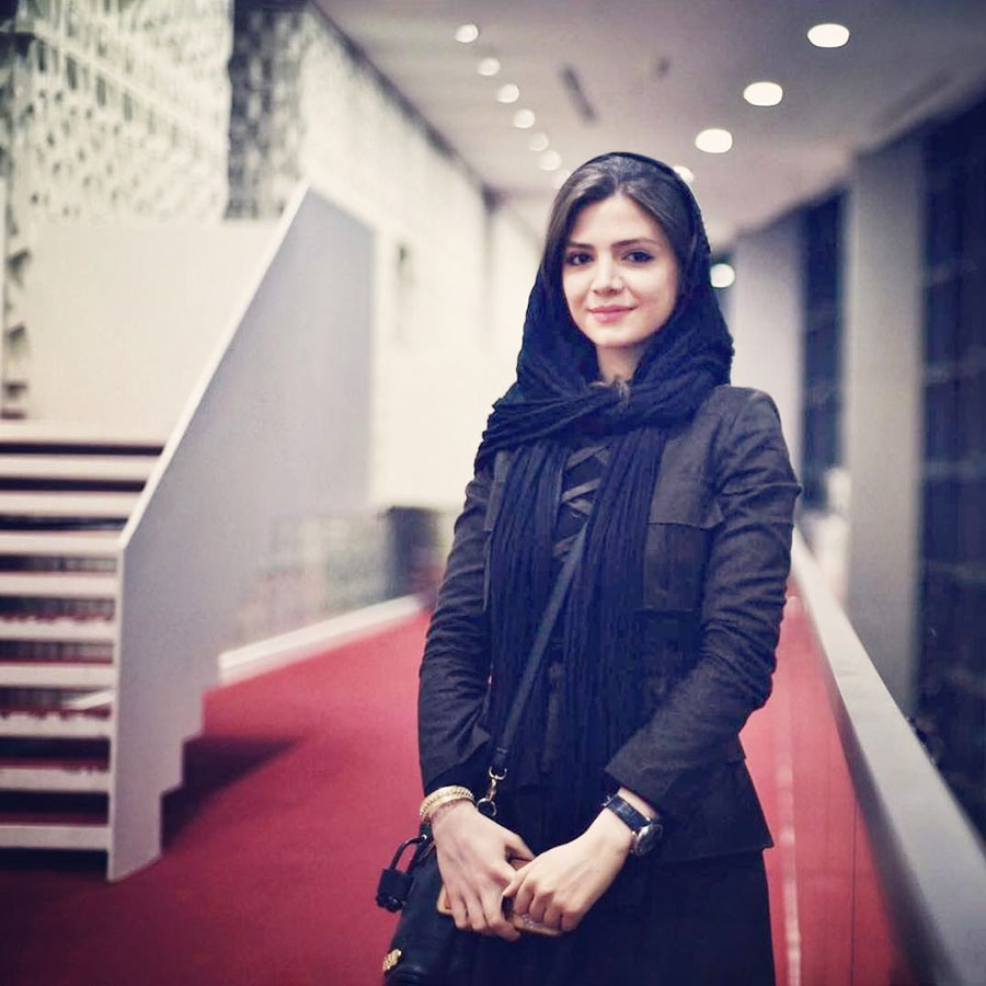 بیوگرافی آوا دارویت - Ava Daroit