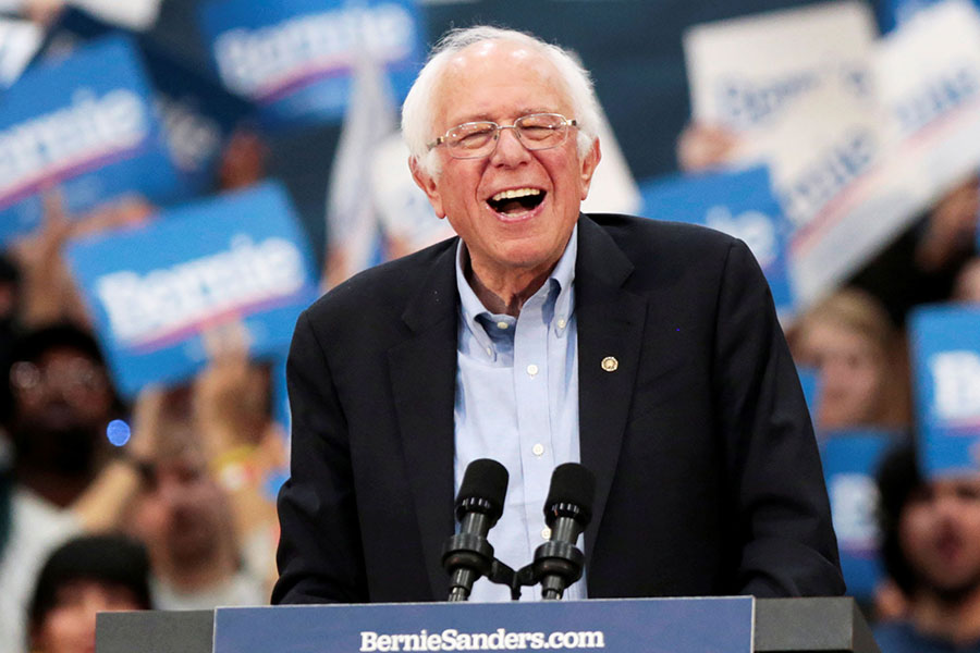 «برنی سندرز» در صدر نظرسنجی‌ انتخاباتی دموکرات‌ها - Bernie Sanders tops Democratic polls