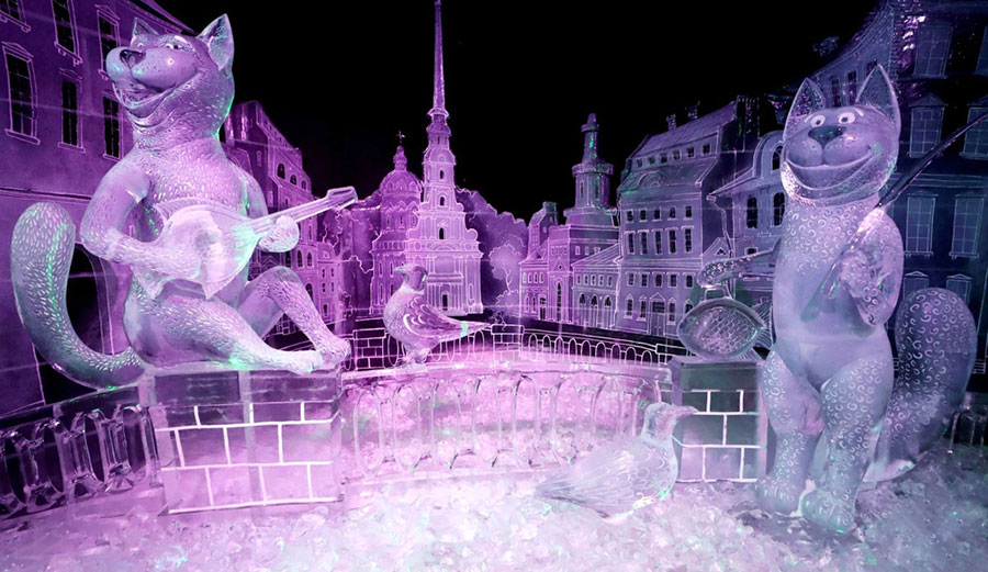 جشنواره مجسمه های یخی در سن پترزبورگ روسیه