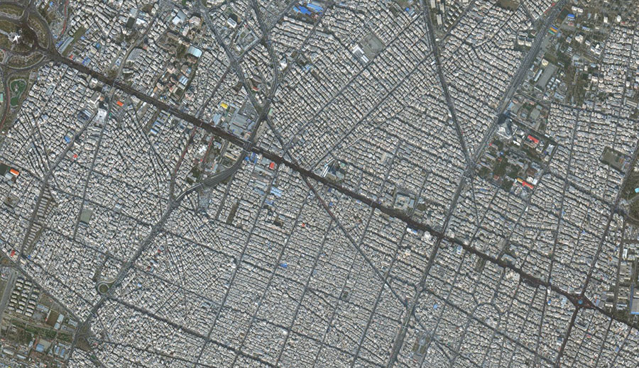 تصویر ماهواره‌ای از جمعیت انبوه دیروز تشییع کننده پیکر سردار شهید قاسم سلیمانی در تهران