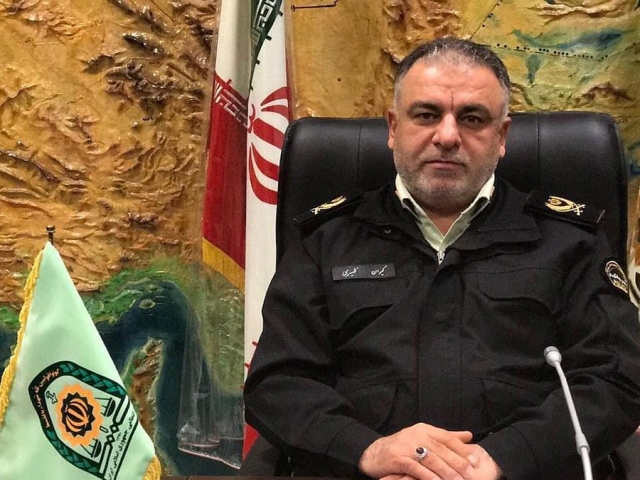 برخورد پلیس با احتکار کنندگان ماسک و موادضدعفونیکننده / احتکار را گزارش کنید برخورد پلیس با احتکار کنندگان ماسک و موادضدعفونیکننده / احتکار را گزارش کنید