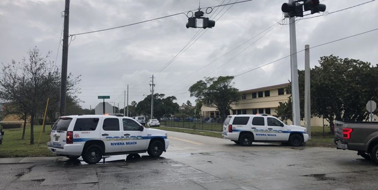 4 کشته و مجروح در پی تیراندازی در نزدیکی اقامتگاه ترامپ در فلوریدا - 4 killed and injured after shooting near Trump residence in Florida 4 کشته و مجروح در پی تیراندازی در نزدیکی اقامتگاه ترامپ در فلوریدا - 4 killed and injured after shooting near Trump residence in Florida