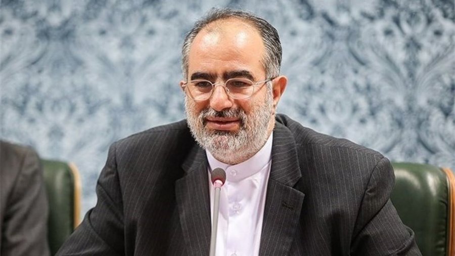 واکنش حسام الدین آشنا به شایعه استعفای رئیس جمهور