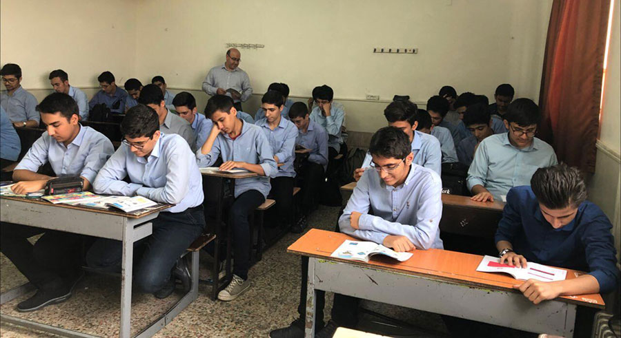 مدارس گلستان هم تعطیل شد - Golestan schools were also closed