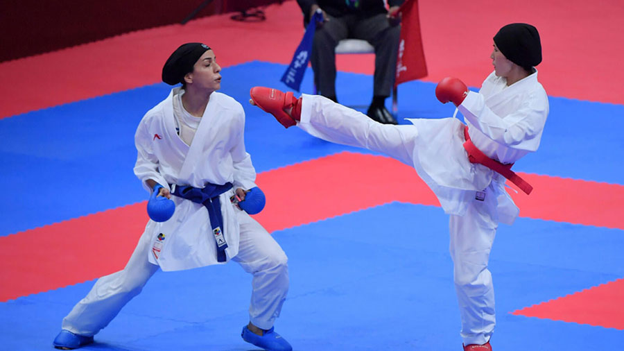 حجاب بانوان کاراتهکا مسلمان برای المپیک 2020 تصویب شد - Muslim karate women hijab was approved for the 2020 Olympics حجاب بانوان کاراتهکا مسلمان برای المپیک 2020 تصویب شد - Muslim karate women hijab was approved for the 2020 Olympics