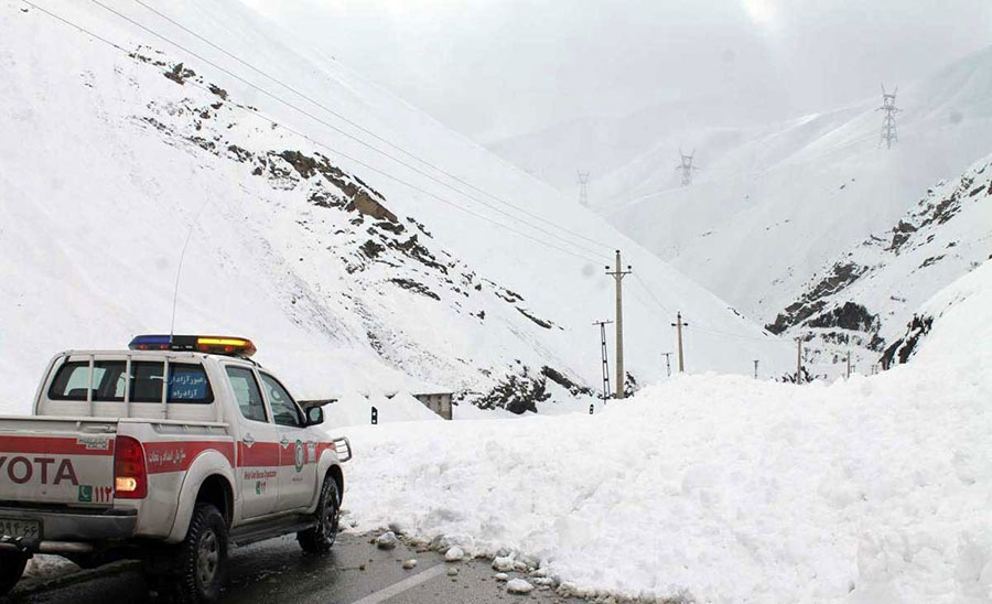 احتمال وقوع بهمن در جاده‌های شمالی - Probability of avalanche on northern roads