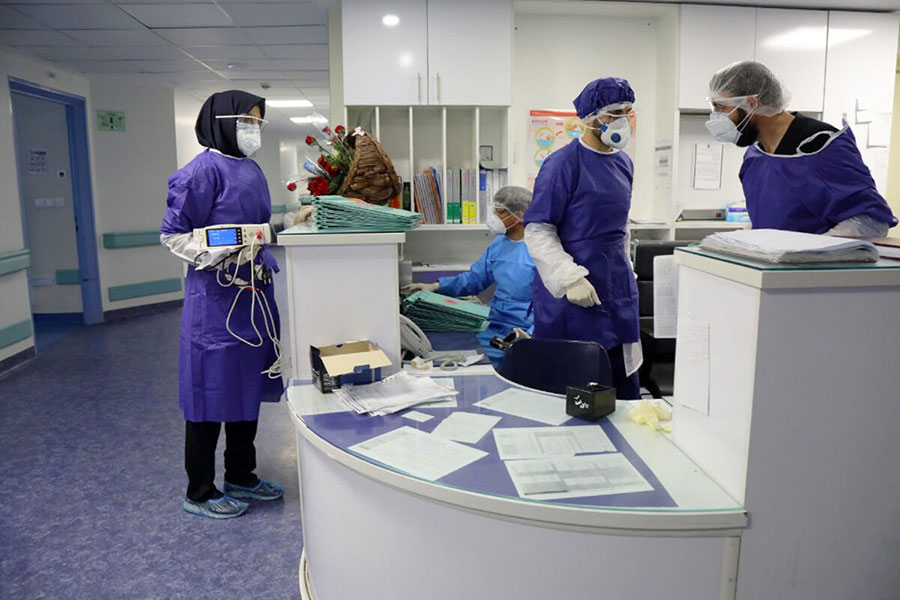 بستری شدن 130 بیمار بد حال مبتلا به کرونا در قم - Hospitalization of 130 patients with corona in Qom بستری شدن 130 بیمار بد حال مبتلا به کرونا در قم - Hospitalization of 130 patients with corona in Qom