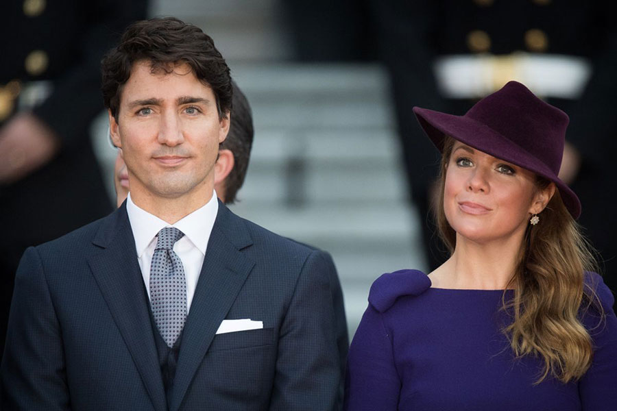 ویروس کرونا نخست وزیر کانادا و همسرش را به قرنطینه فرستاد - The Corona virus sent the Canadian Prime Minister and his wife to quarantine ویروس کرونا نخست وزیر کانادا و همسرش را به قرنطینه فرستاد - The Corona virus sent the Canadian Prime Minister and his wife to quarantine