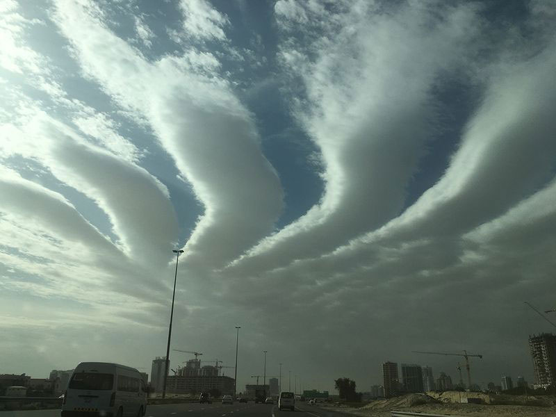آسمان ابری شهر دوبی