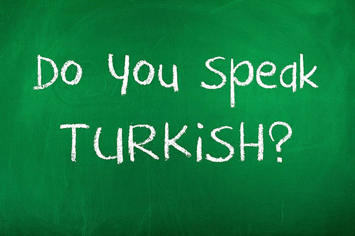 اهمیت یادگیری زبان ترکی استانبولی برای زندگی در ترکیه