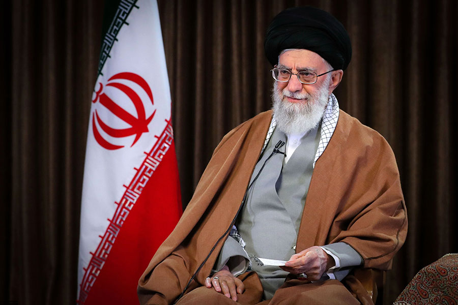 گزینده سخنان رهبر انقلاب به مناسبت سال نو و عید مبعث گزینده سخنان رهبر انقلاب به مناسبت سال نو و عید مبعث