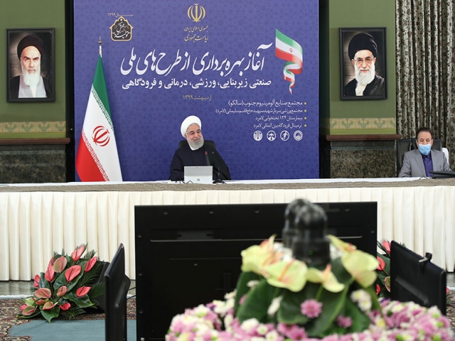 روحانی : پرتاب ماهواره نور ارزشمند و مبارک است روحانی : پرتاب ماهواره نور ارزشمند و مبارک است