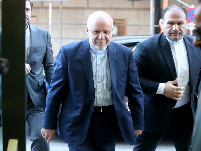 توافق در اوپک پلاس برای کاهش روزانه 10 میلیون بشکه ای تولید نفت توافق در اوپک پلاس برای کاهش روزانه 10 میلیون بشکه ای تولید نفت