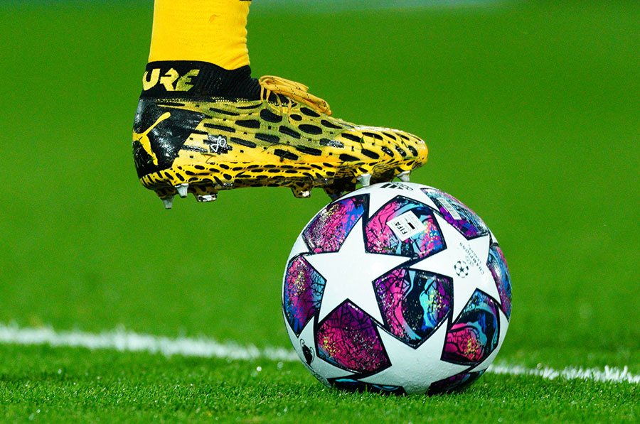 فیفا همه رقابت‌های بین المللی فوتبال را لغو کرد - FIFA has canceled all international football competitions