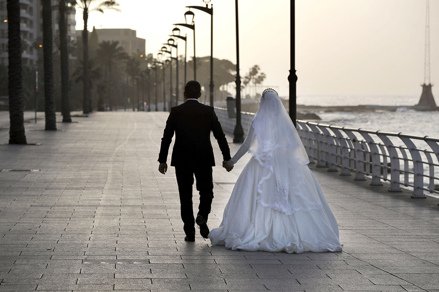 نقش خانواده ها در ازدواج-the role of families in marriage