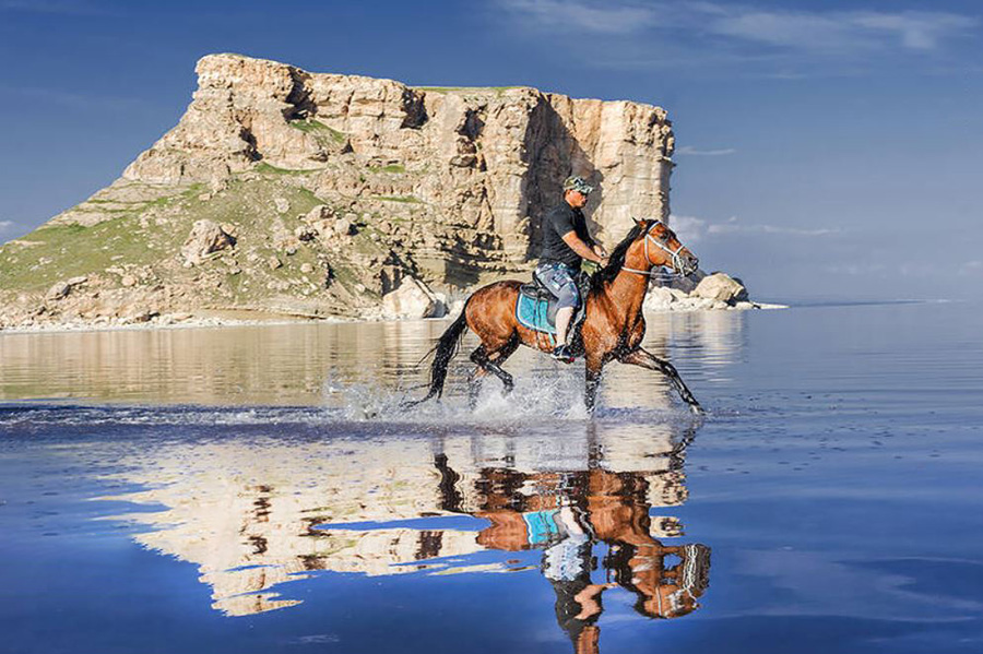 زیبایی زندگی دوباره دریاچه ارومیه زیبایی زندگی دوباره دریاچه ارومیه