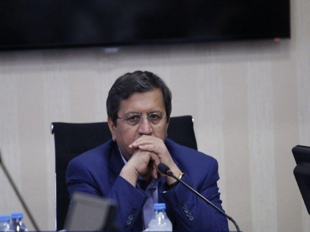 انتقاد شدید همتی از کرهجنوبی بهدلیل عدم پرداخت پول نفت به بهانه تحریم انتقاد شدید همتی از کرهجنوبی بهدلیل عدم پرداخت پول نفت به بهانه تحریم