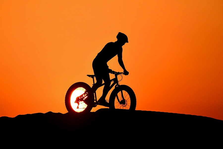 دوچرخه سواری در صحرای القدره، در امارات