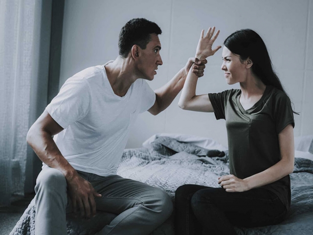 با همسر بدبین چگونه رفتارکنیم