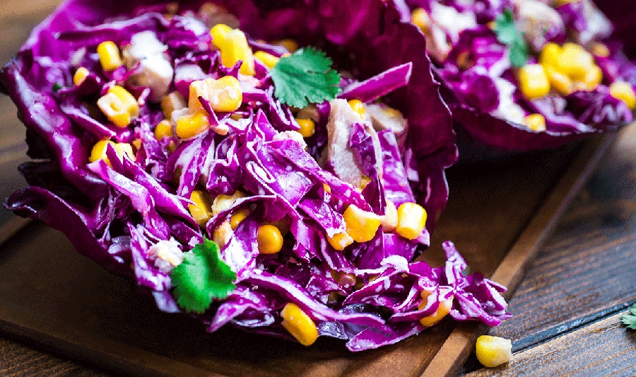 طرز تهیه سالاد ذرت و کلم