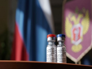 دکتر لاری : هیچ اطلاعاتی از واکسن کرونای روسیه نداریم