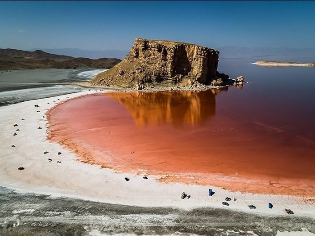 4 دریاچه ی زیبا در ایران که باید حتما بشناسید!