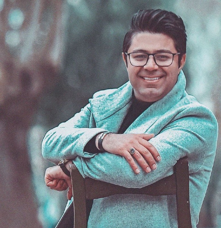 بیوگرافی حجت اشرف زاده