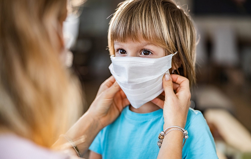 آیا کودکان برای پیشگیری از کرونا باید ماسک بزنند ؟
