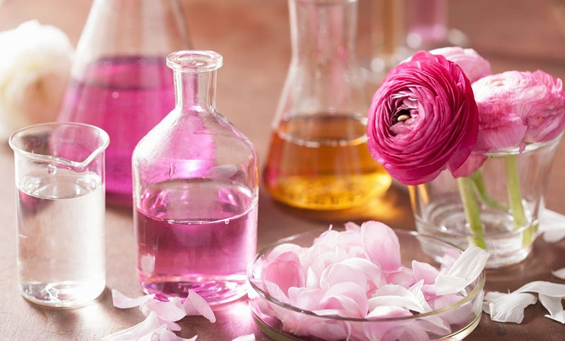 رایحه‌ ای شگفت ‌انگیز که سن خانم ‌ها را ۷ سال کم می ‌کند